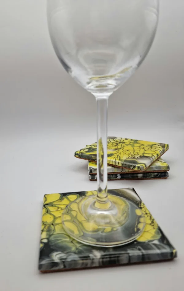Designové podtácky ( SET 4 ks, 10 cm) | Žlutá a černá - Image 2